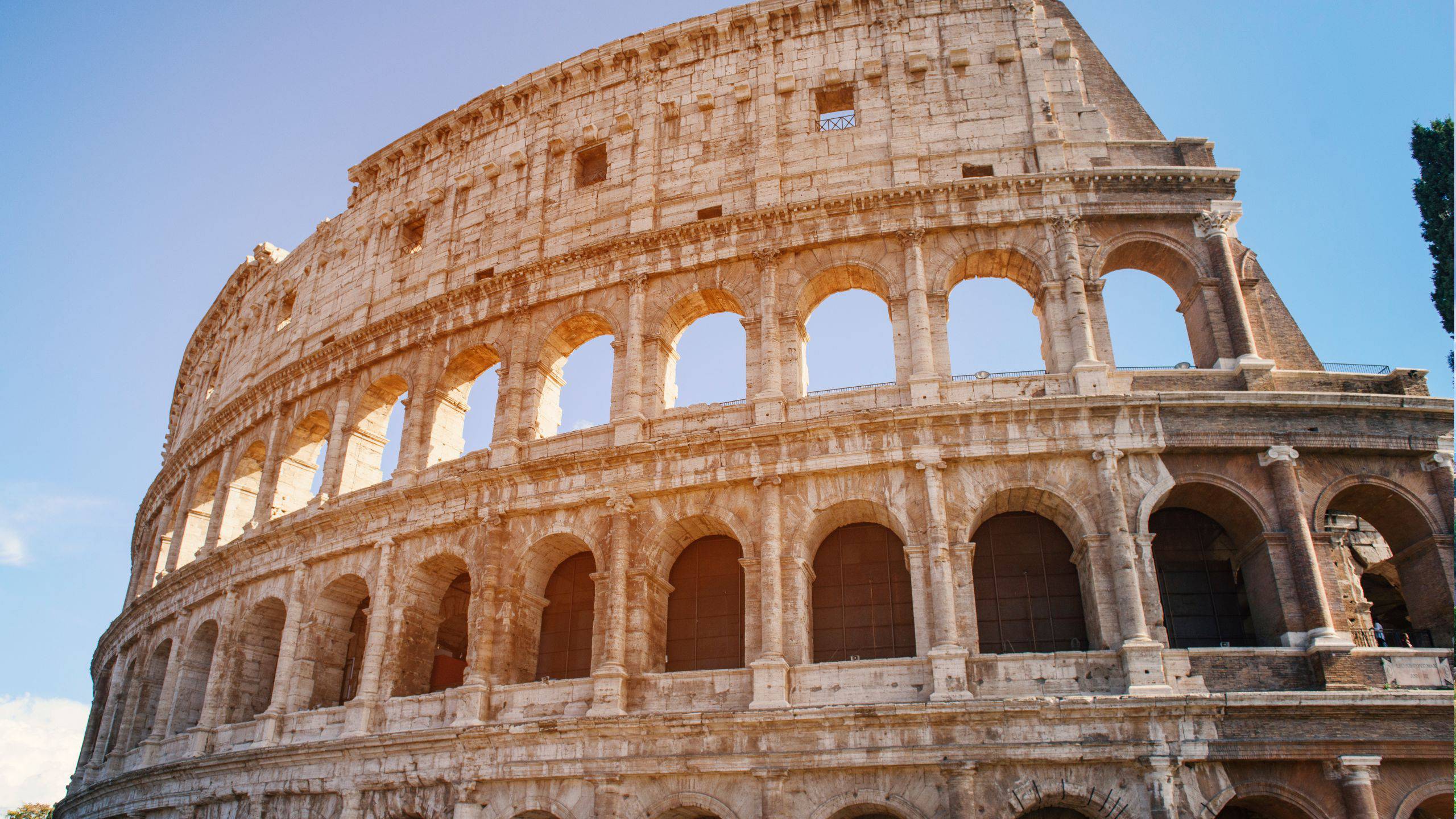 Hotel-Reyes-Roma-Sfondi-Colosseo