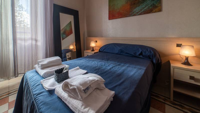 Hotel-Reyes-Roma-Camera-IMG-11
